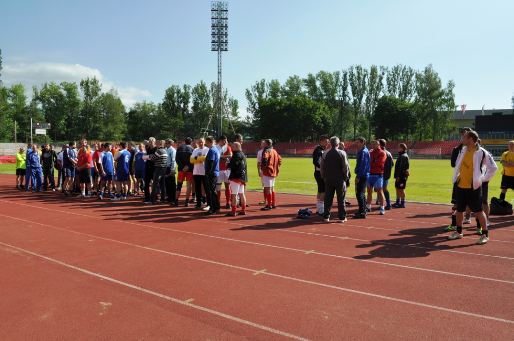 Fotogaléria 2. ročníka medzinárodného turnaja VV v malom futbale 18.5.2012 (24) 2. ročníka medzinárodného turnaja VV v malom futbale 18.5.2012