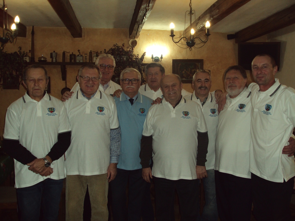Fotogaléria Vianočná schôdza a spoločenské posedenie UVV SR - klub TT, 9.decembra 2016 (72) Vianočná schôdza a spoločenské posedenie UVV SR - klub TT, 9.decembra 2016